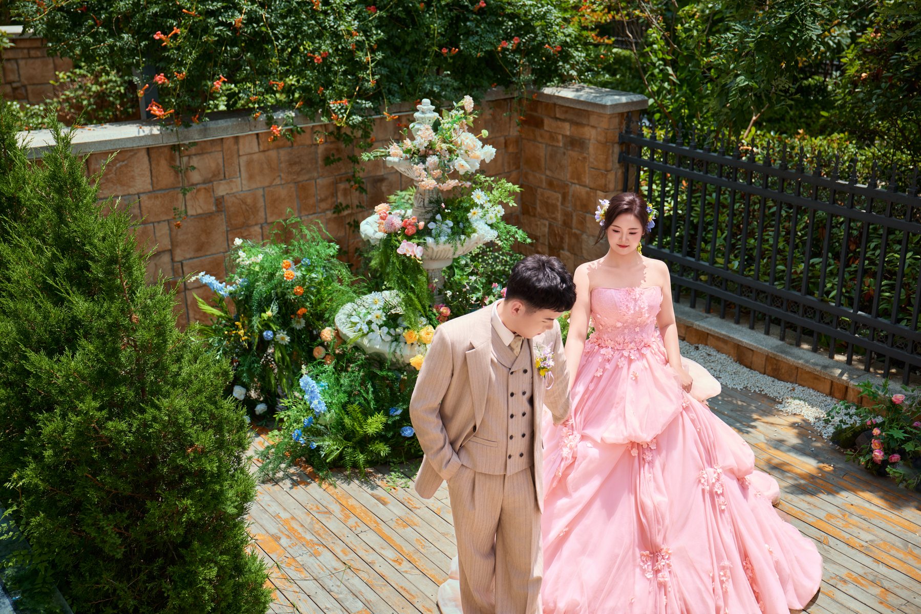 花园把春天写成了信 婚纱照 4